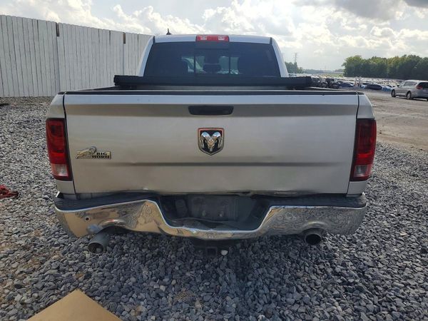 2017 RAM 1500 SLT