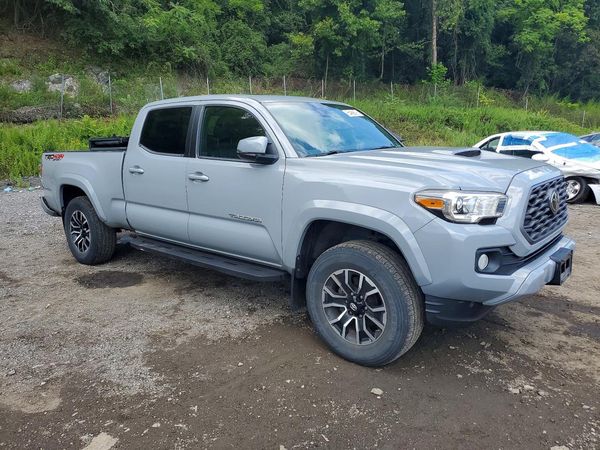 2020 TOYOTA TACOMA SR5