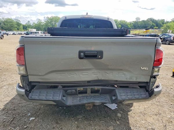 2020 TOYOTA TACOMA SR5