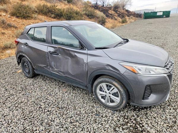 2024 NISSAN KICKS S