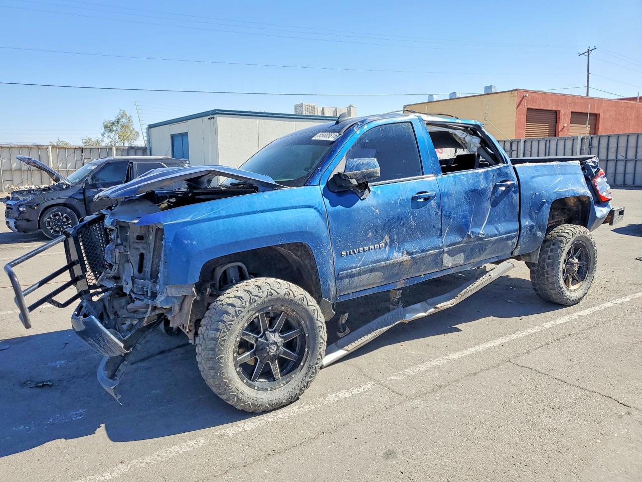 2017 CHEVROLET SILVERADO LT — Front 3/4