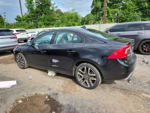 2018 VOLVO S60 Dynamic