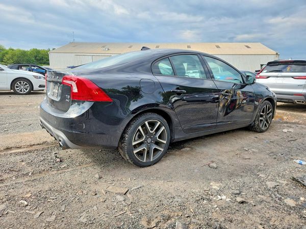 2018 VOLVO S60 Dynamic