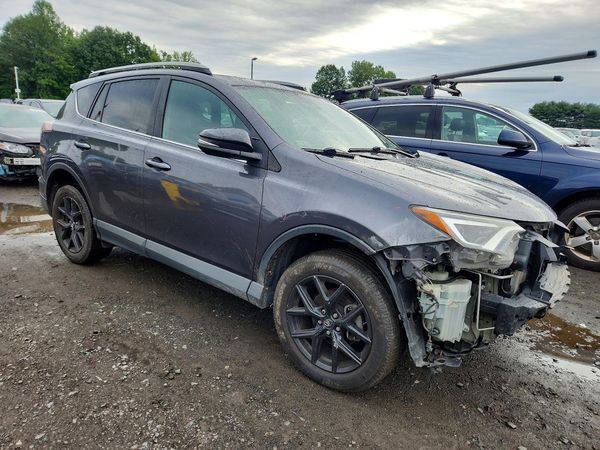 2018 TOYOTA RAV4 SE
