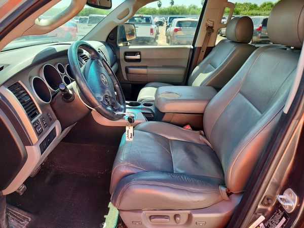 2013 TOYOTA SEQUOIA Limited