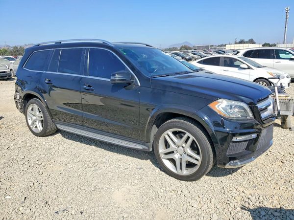 2013 MERCEDES-BENZ GL GL550 4MATIC — Passenger 3/4