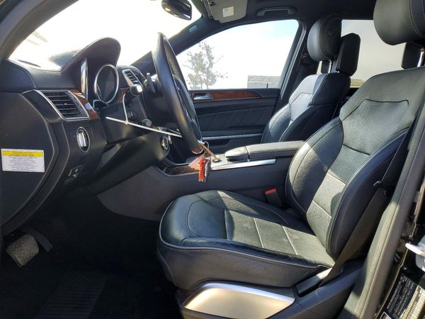 2013 MERCEDES-BENZ GL GL550 4MATIC — DENT
