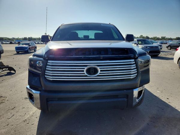 2018 TOYOTA TUNDRA SR/SR5