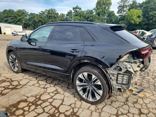 2024 AUDI Q8