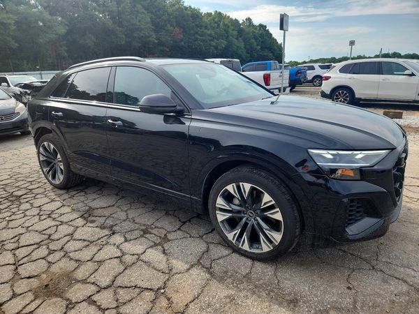 2024 AUDI Q8