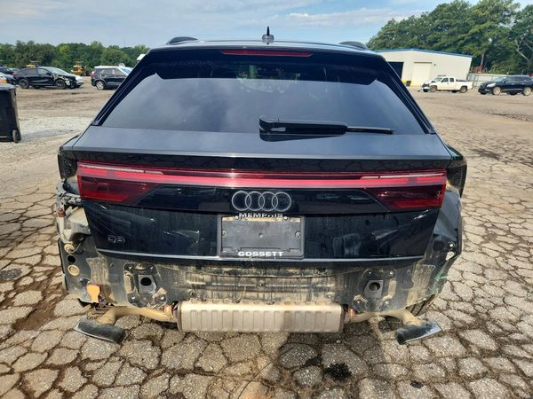 2024 AUDI Q8