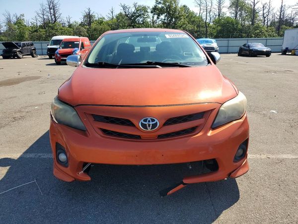 2013 TOYOTA COROLLA