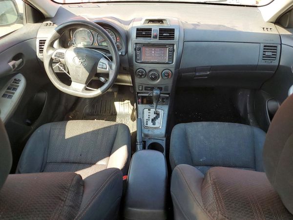 2013 TOYOTA COROLLA