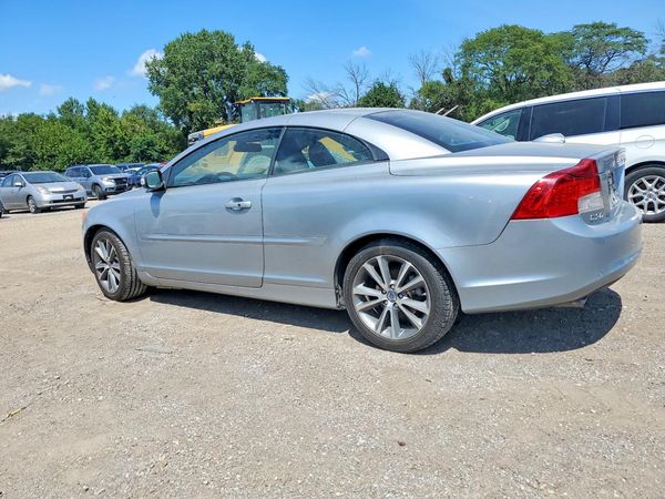 2012 VOLVO C70