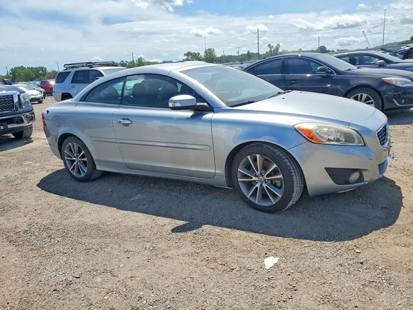 2012 VOLVO C70