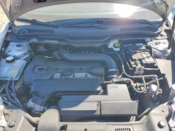 2012 VOLVO C70