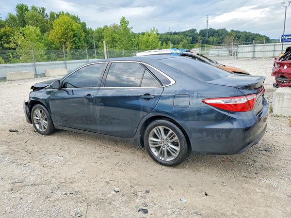 2015 TOYOTA CAMRY