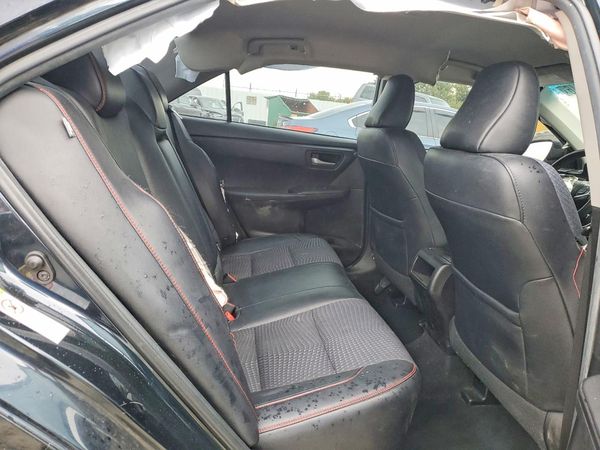 2015 TOYOTA CAMRY