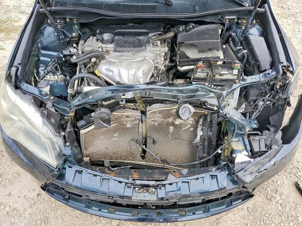 2015 TOYOTA CAMRY