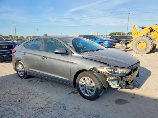 2018 HYUNDAI ELANTRA SE