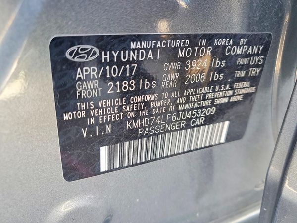 2018 HYUNDAI ELANTRA SE