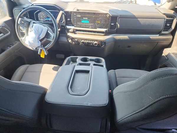 2023 CHEVROLET SILVERADO RST