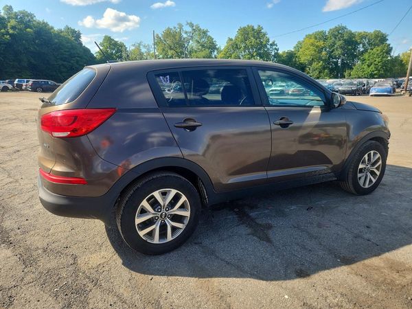 2015 KIA SPORTAGE GL - Middle-low