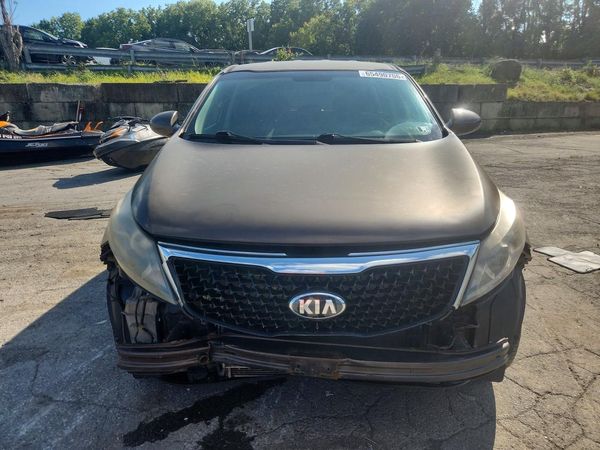 2015 KIA SPORTAGE GL - Middle-low