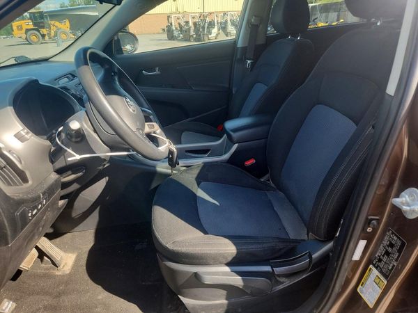 2015 KIA SPORTAGE GL - Middle-low