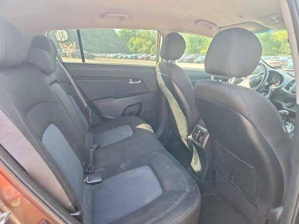 2015 KIA SPORTAGE GL - Middle-low