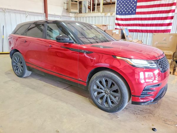 2018 LAND ROVER RANGE ROVER VELAR R-Dynamic SE — Passenger 3/4