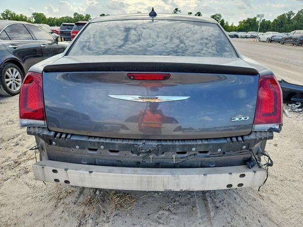 2020 CHRYSLER 300