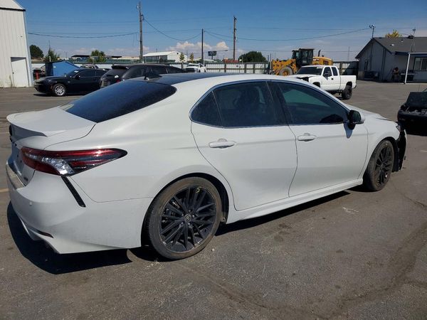 2022 TOYOTA CAMRY XSE