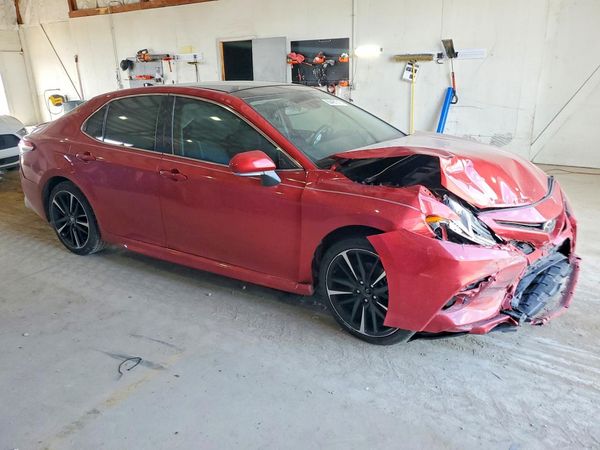 2020 TOYOTA CAMRY XSE — Passenger 3/4