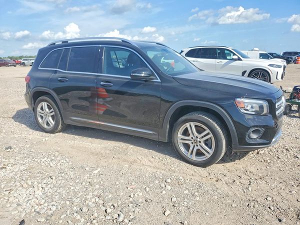 2020 MERCEDES-BENZ GLB GLB250 — Passenger 3/4