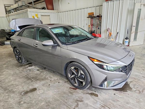 2023 HYUNDAI ELANTRA
