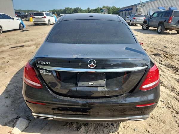 2017 MERCEDES-BENZ E