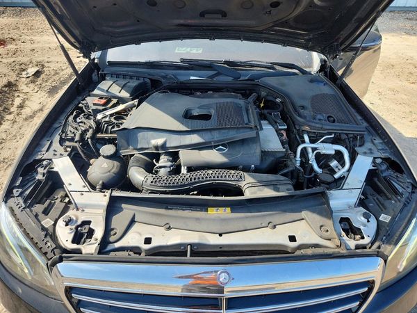 2017 MERCEDES-BENZ E