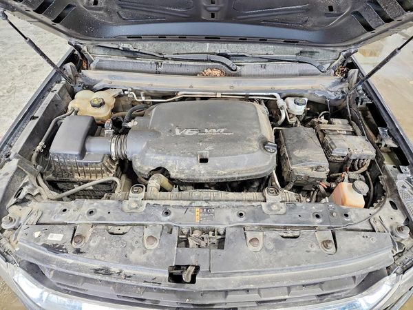 2018 CHEVROLET COLORADO Work Truck — Engine bay