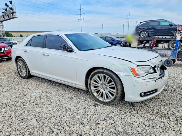 2014 CHRYSLER 300 300C — Passenger 3/4
