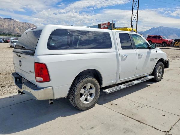 2017 RAM 1500 SLT