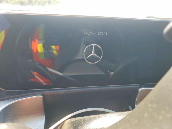 2021 MERCEDES-BENZ GLB GLB250