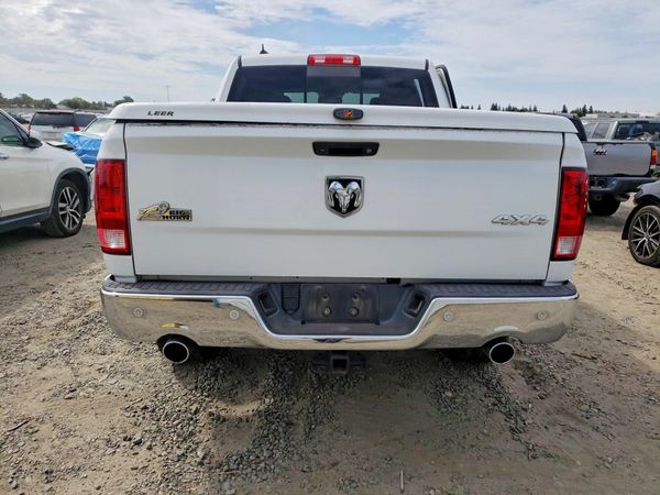 2016 RAM 1500 SLT