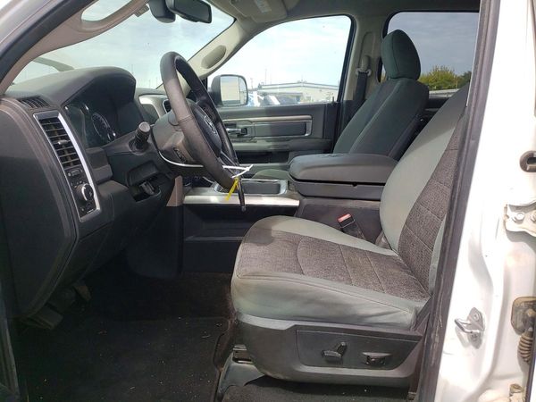 2016 RAM 1500 SLT