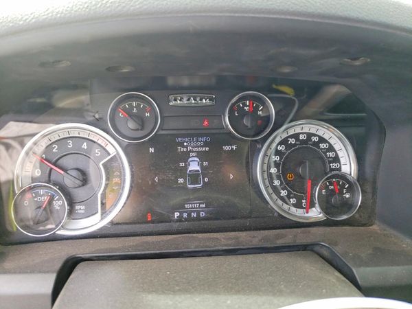 2016 RAM 1500 SLT