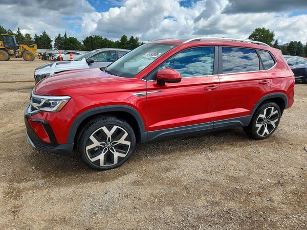 2022 VOLKSWAGEN TAOS 4Motion SEL — Front 3/4
