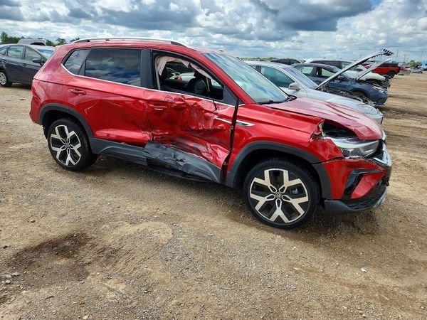 2022 VOLKSWAGEN TAOS 4Motion SEL — Passenger 3/4