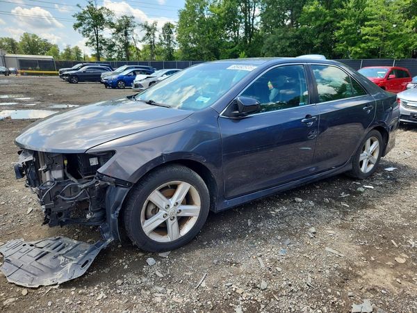 2013 TOYOTA CAMRY