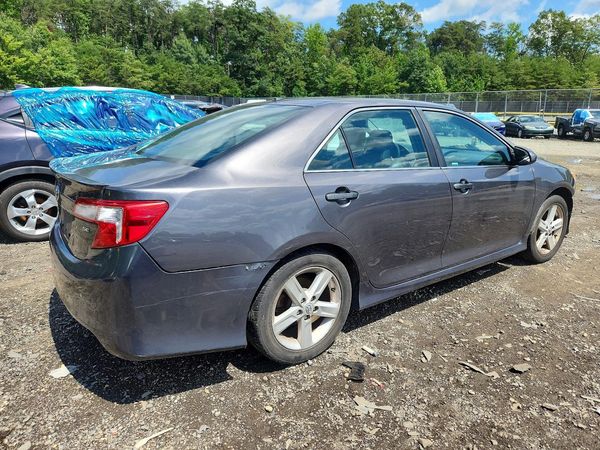2013 TOYOTA CAMRY