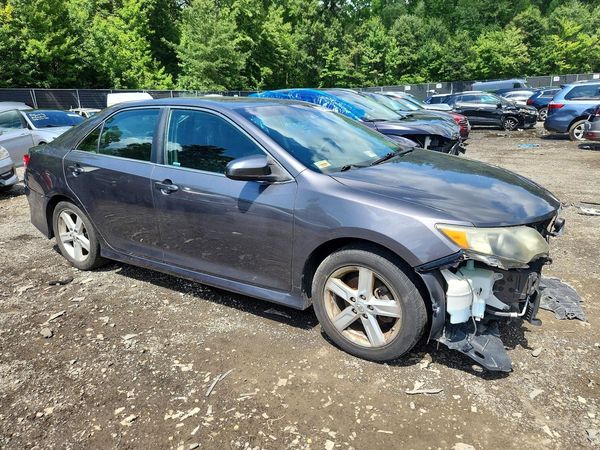 2013 TOYOTA CAMRY